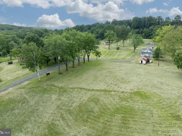 2488 Sanatoga Rd, Pottstown, PA 19464