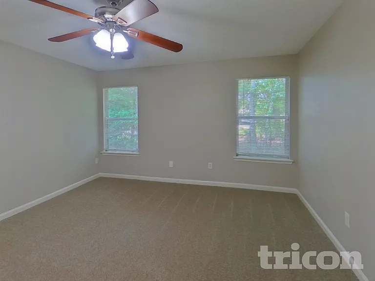 2950 Bessent Rd — Photo 9