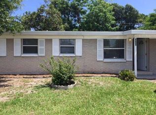 6805 W Paris St, Tampa, FL 33634