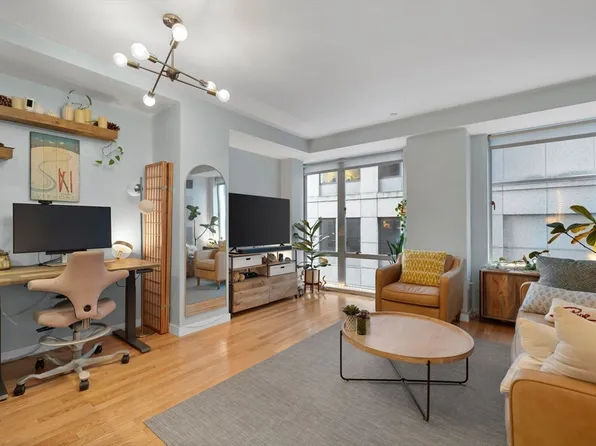 80 Broad St Unit 306, Boston, MA 02110