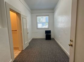 198 Carl St, San Francisco, CA