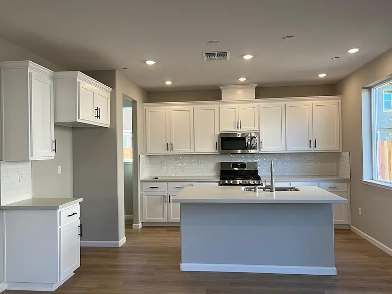 3000 Vasquez Ct — Photo 6