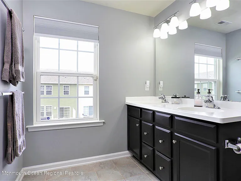 137 Beacon Ln #605 — Photo 14