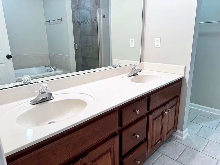 603 Aberdeene Ct — Photo 13