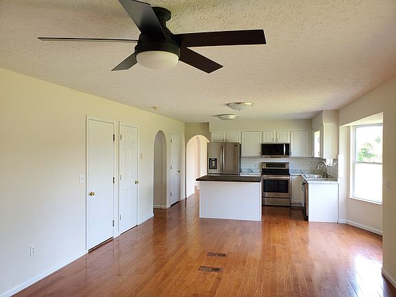 5th image of 8249 S Port Dr