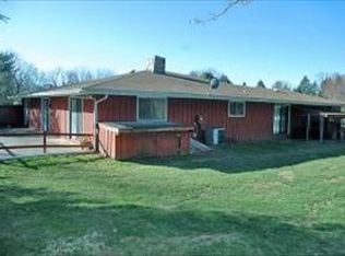 105 Riveredge Dr, Leola, PA 17540