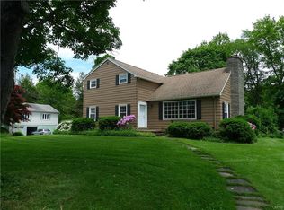 201 Euclid Dr, Fayetteville, NY 13066