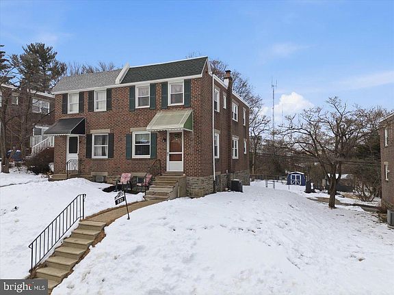 4th image of 552 Overlook Rd