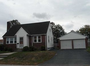 10 Rosemont Ave, Johnston, RI 02919