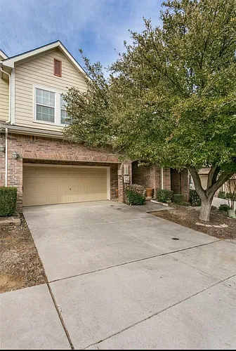 3725 Vienna St Photo 1
