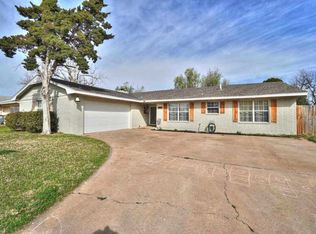 5565 NW Eisenhower Dr, Lawton, OK 73505