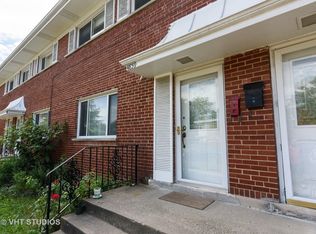 4859 Crain St, Skokie, IL 60077