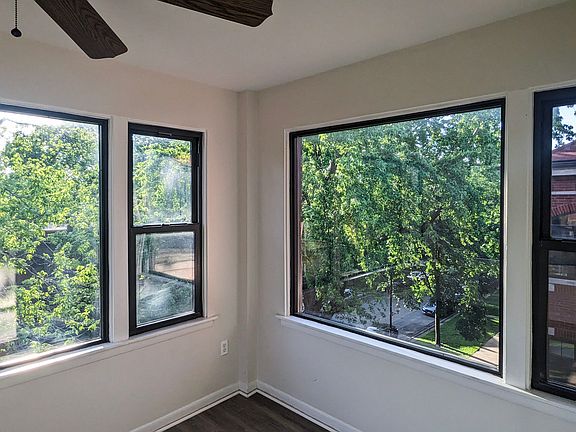 4th image of 5219 S Greenwood Ave APT 3