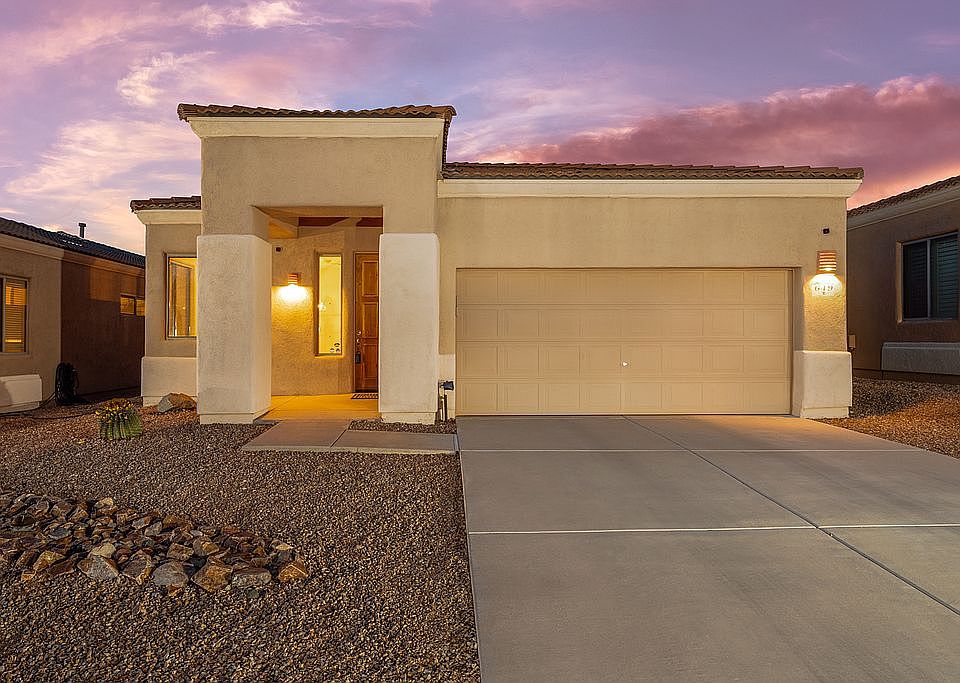 1st image of 649 E Pima Meadows Dr