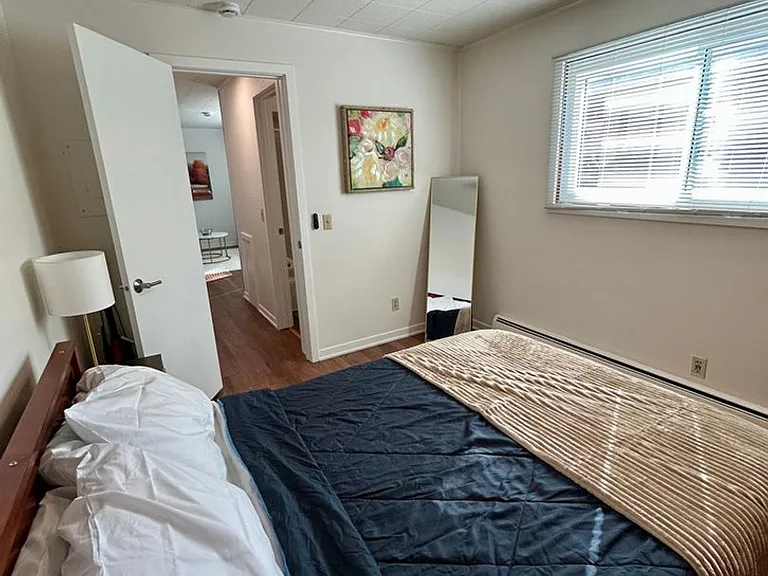 401 Chamberlain Ave — Photo 21
