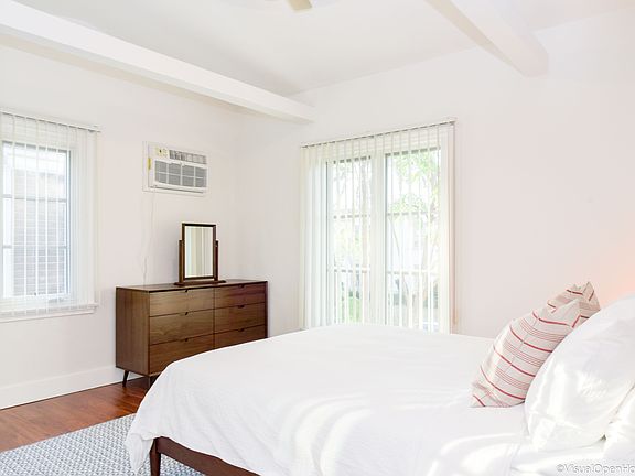 5th image of 9912 Robbins Dr #9912