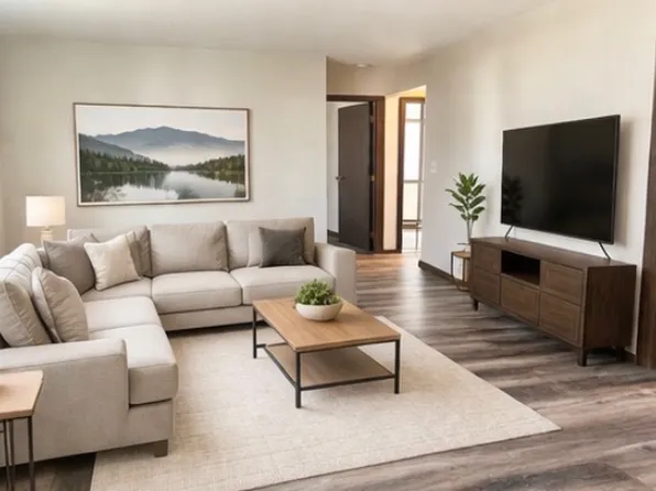 310 W Bert St #36, Lake Crystal, MN 56055