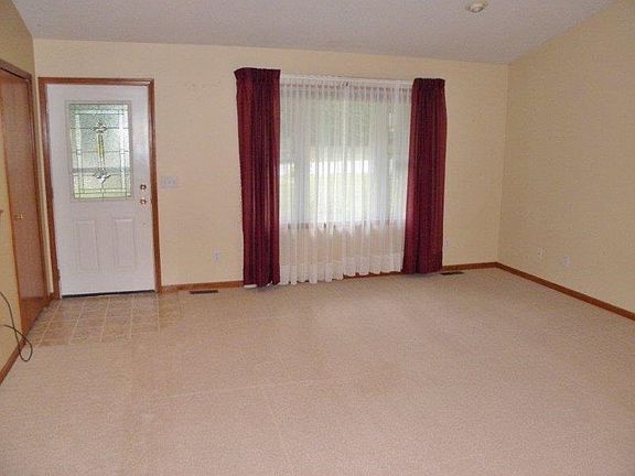 5th image of 8505 Bent Pine Dr