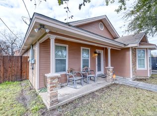 109 Bates St, Uvalde, TX 78801