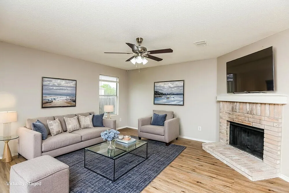 3 bed, 2.5 bath, 2126 sqft, $2,640 — Photo 4