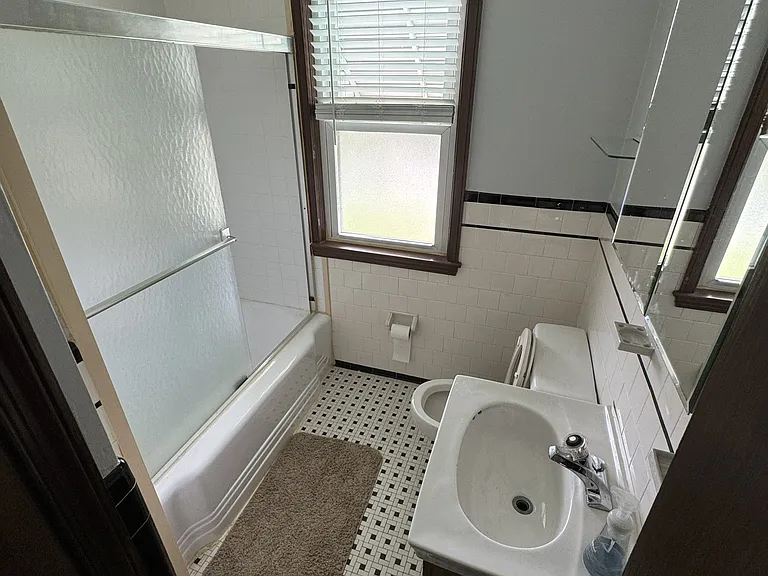 6900 Old Harford Rd — Photo 9