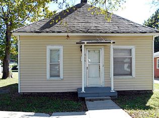606 E 21st St, Pittsburg, KS 66762