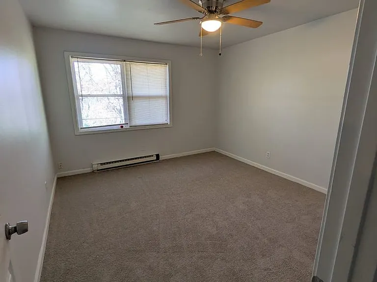 1015 Rosser St NW #1A-4A — Photo 6