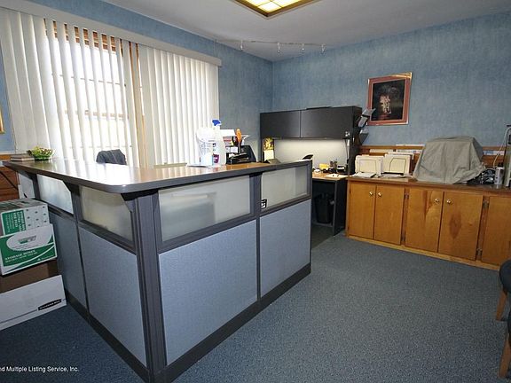 3rd image of 791 Jewett Ave