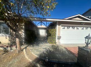 23863 Friar St, Woodland Hills, CA 91367