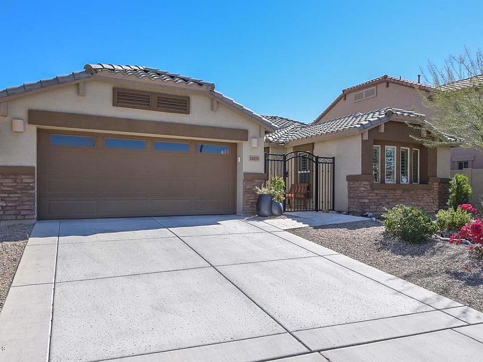 1st image of 22929 N 43rd Pl