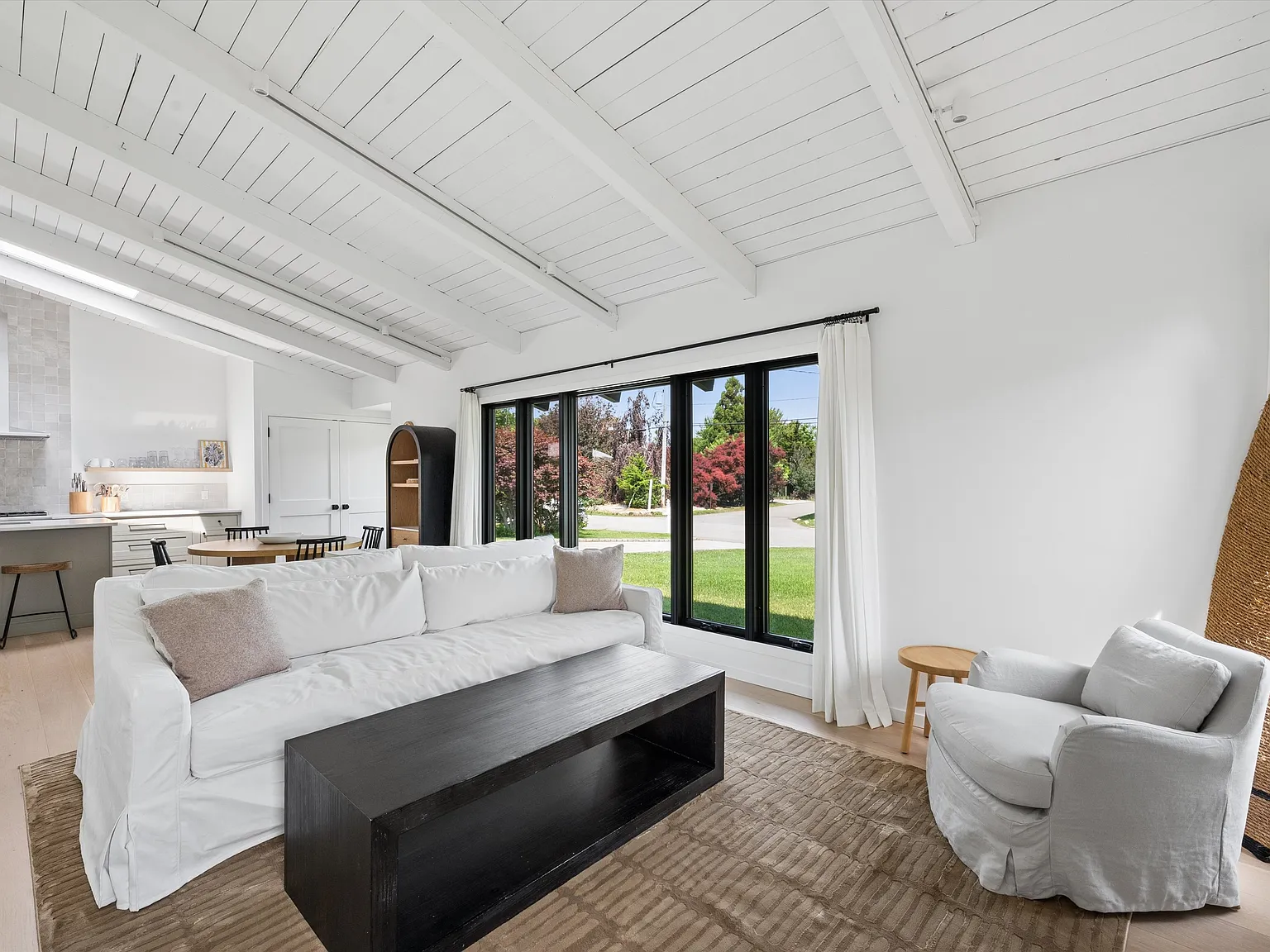 Completely Renovated Beach House with Heated Pool — Photo 4