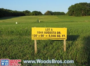 1042 Augusta Dr, Seward, NE 68434