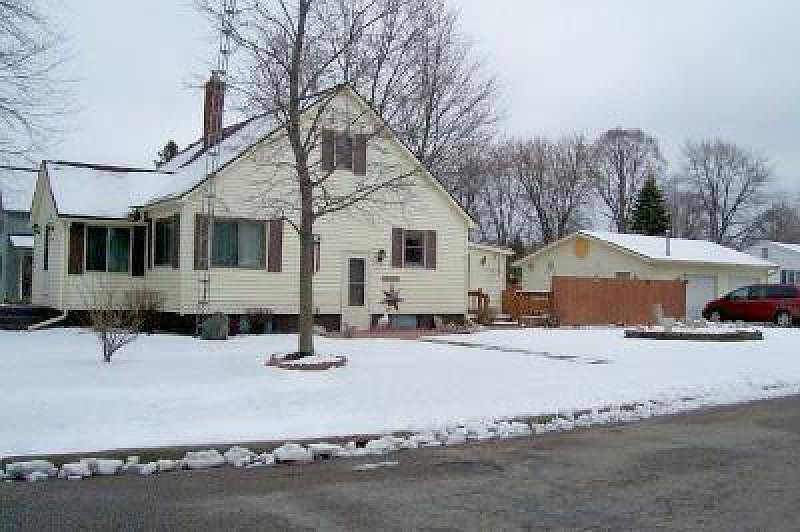 1st image of 4406 Woodland St