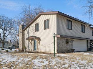 5646 Hyland Courts Dr, Bloomington, MN 55437