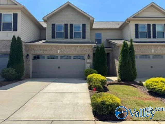 21 Winter King Dr — Photo 2