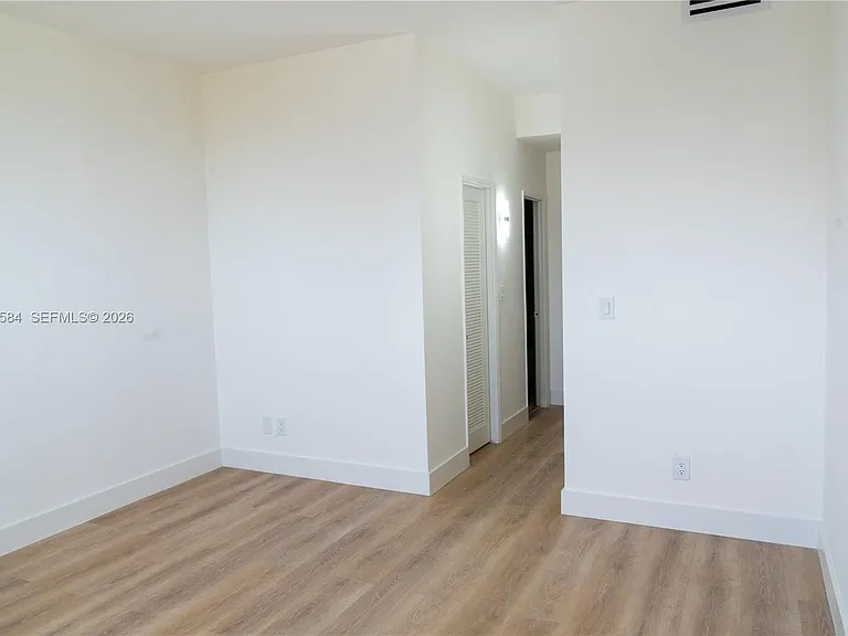 19390 Collins Ave #24-PH — Photo 29