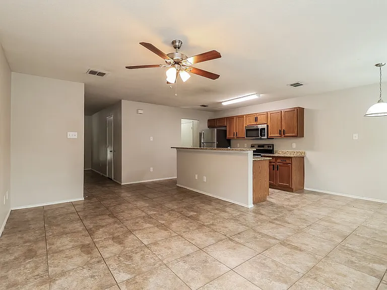 10628 Wild Oak Dr — Photo 6