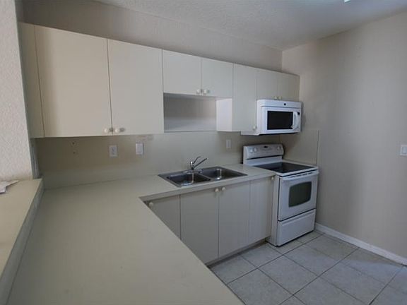 3rd image of 295 E 2nd St Unit 204