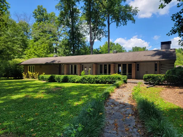 210 Dogwood Cir, La Fayette, GA 30728