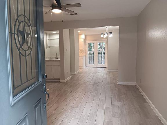 3rd image of 8402 Fathom Cir #106