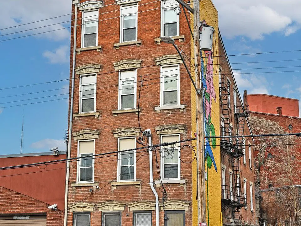 118 E Liberty St #B