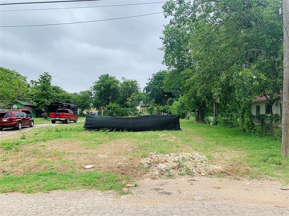2nd image of 3814 Dempster Ave
