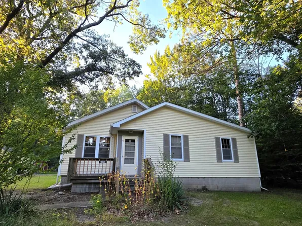 10726 Washington Ave, Ossineke, MI 49766