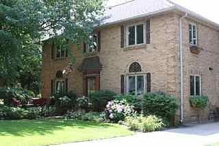 2501 Oakwood NE