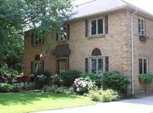 2501 Oakwood Ave NE, Grand Rapids, MI 49505
