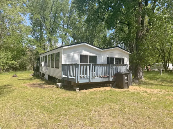 29/310 Woodhaven Dr E, Sublette, IL 61367