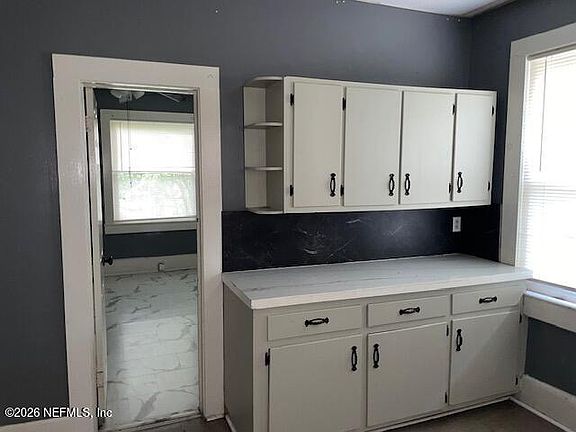 4th image of 209 W 23RD Street