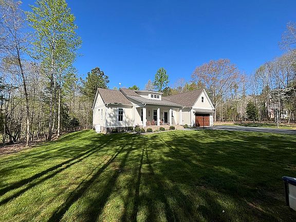 4th image of 7181 Deep Creek Dr