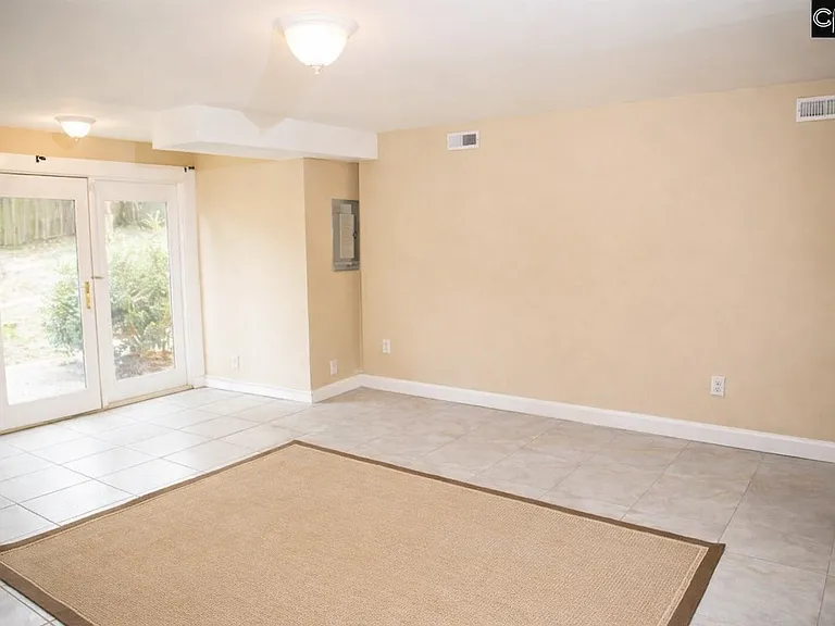 2706 Forest Dr — Photo 8