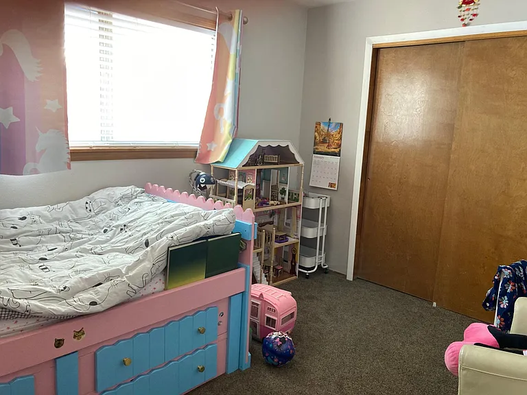 2420 E Eva Loop — Photo 5